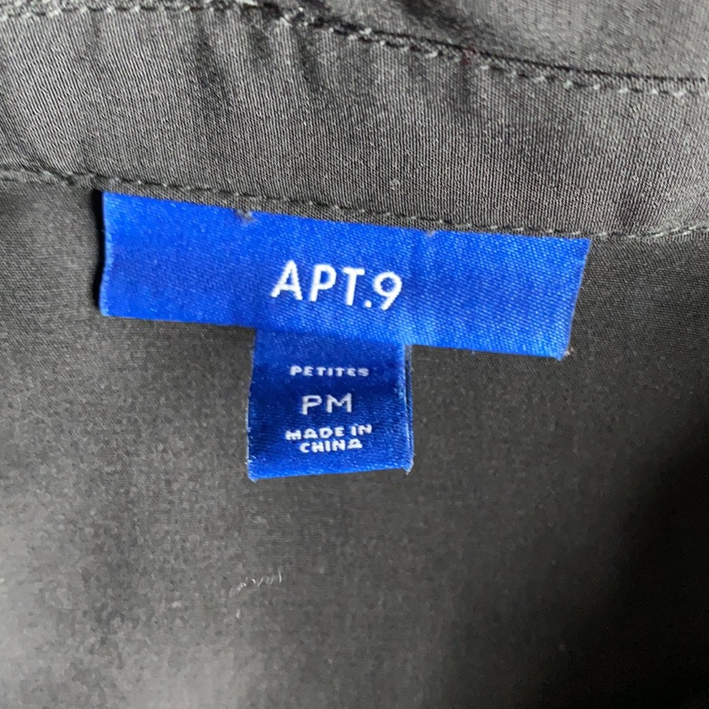 Apt. 9 Women’s Dress - Picture 2 of 4